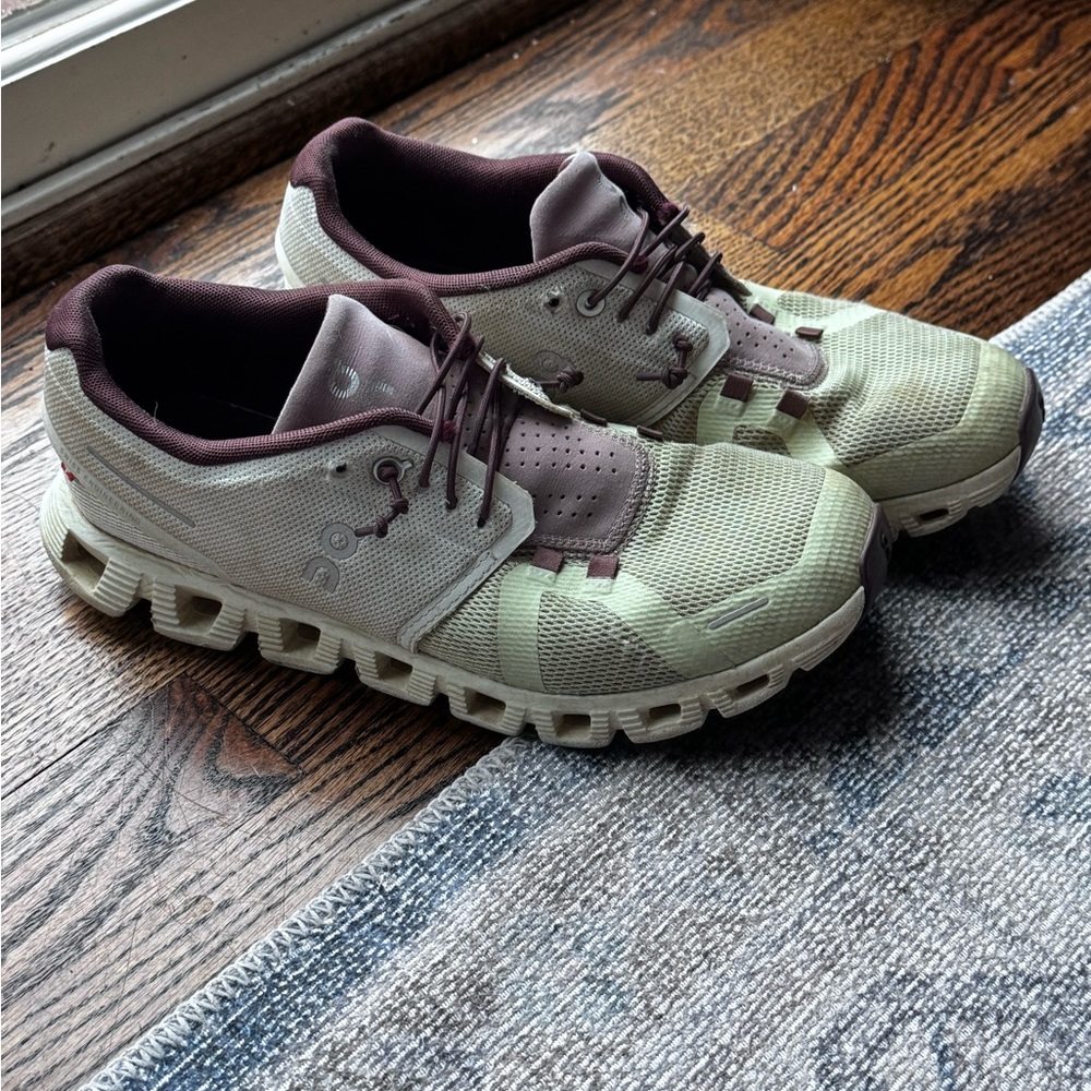 OnCloud Athletic Shoes